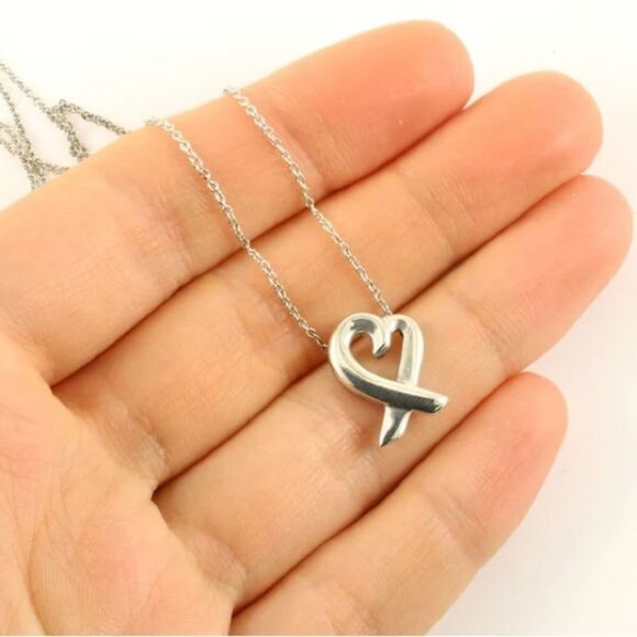 RETIRED TIFFANY & CO PALOMA PICASSO LOVING HEART PENDANT STERLING SILVER 925 MED - Picture 2 of 9